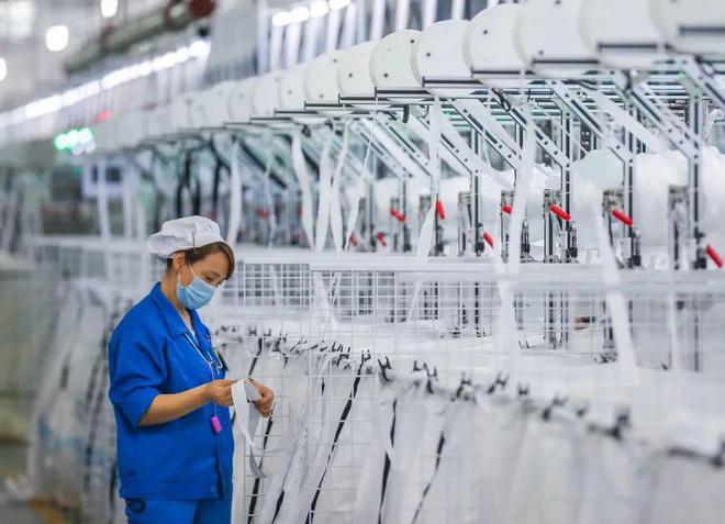 成本3毛钱，年销19亿 18亿拉链帝国的幕后故事